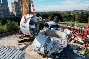 Front-shield-of-TBM-Emily-lifted-at-Victoria-Road-Crossover-box-site-rsz-300x200.jpg