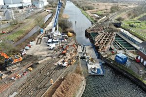 Major-Keadby-sliding-bridge-work-Network-Rail-300x200.jpg