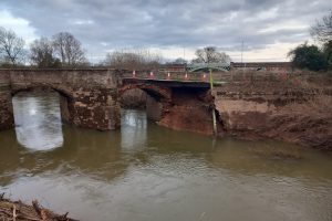 old-powick-bridge-worcester-300x200.jpg