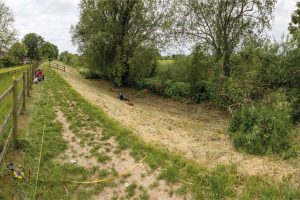 The-flood-embankment-at-Cawood-on-the-River-Ouse-North-Yorkshire-rsz-300x200.jpg