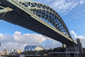 tyne-bridge-with-scaffold-beneath-300x200.jpg